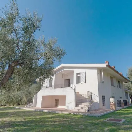 Casa Tra Gli Ulivi マッティナータ